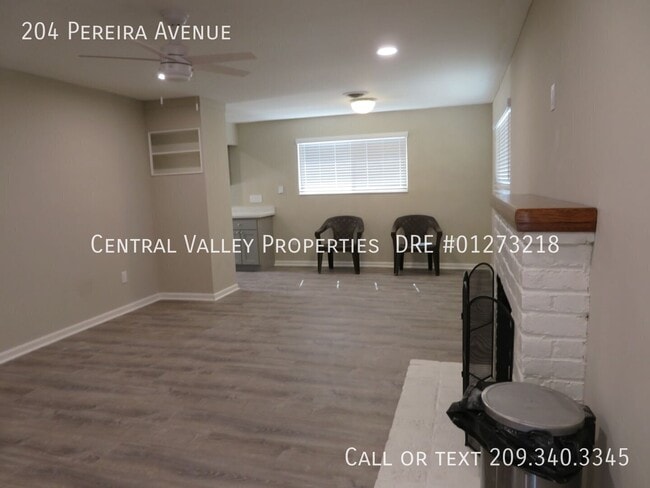Building Photo - 204 Pereira Ave
