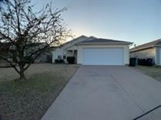 Foto del edificio - 3 Bed 2 Bath House in Edmond