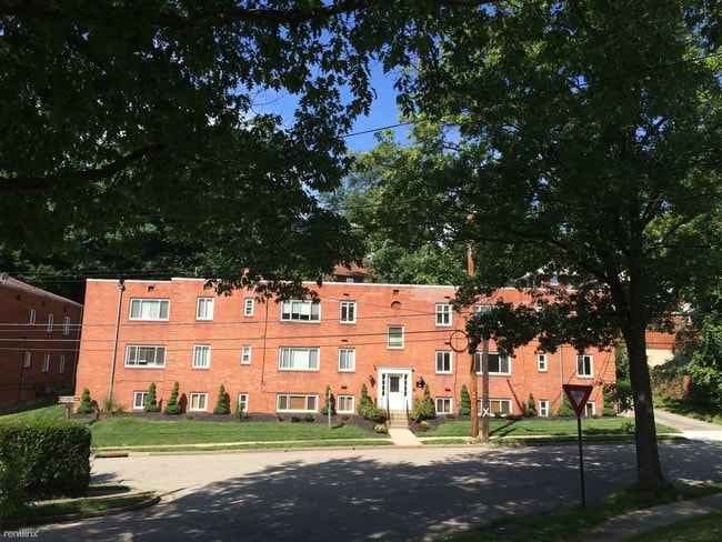 Building Photo - 113 Parkside Ave