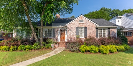 Building Photo - 1531 Wells Dr
