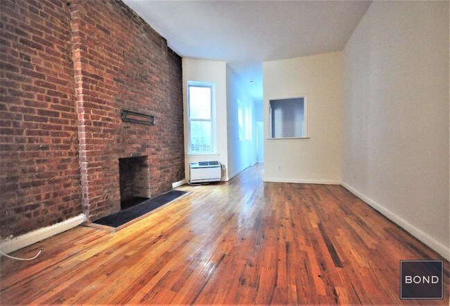 Building Photo - 346 E 87th St