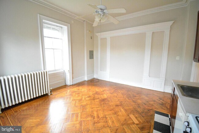 Building Photo - 122 Manheim St