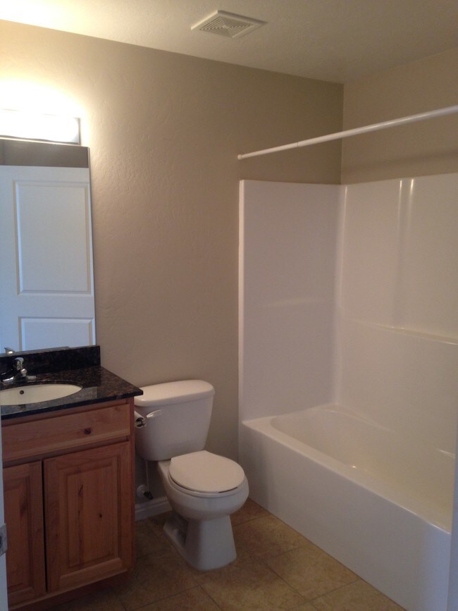 Building Photo - 2290 Cumorah Way