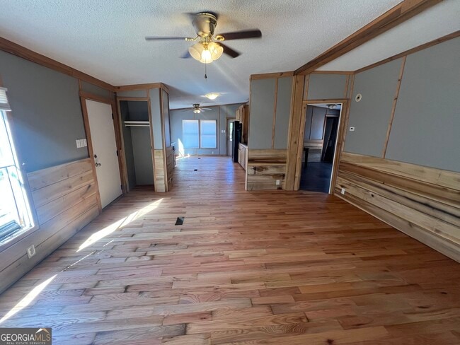 Foto del edificio - 1425 Dowdy Rd