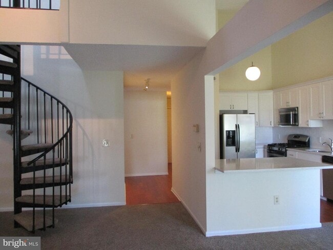 Building Photo - 814 Eagles Chase Dr