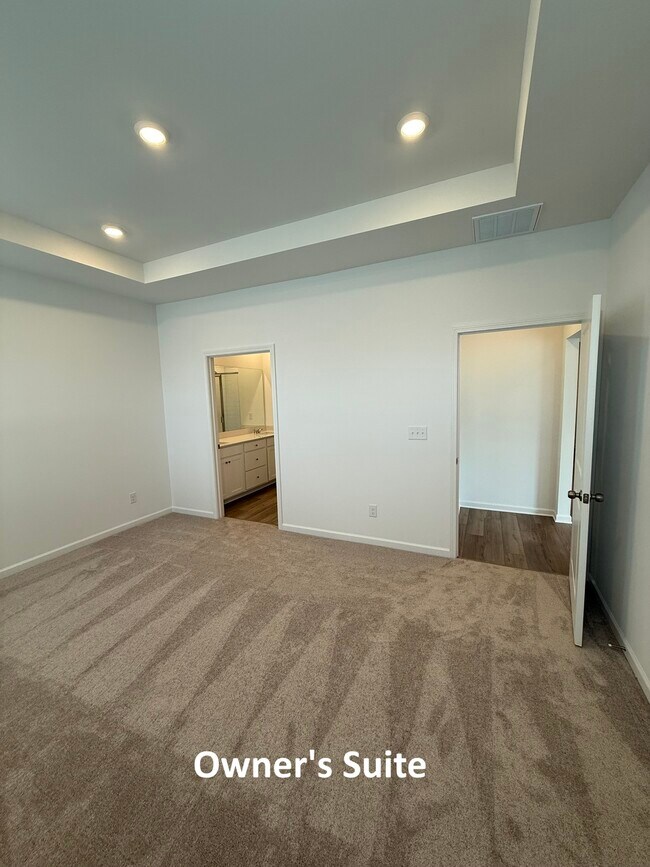 Foto del edificio - 208 Overton Dr