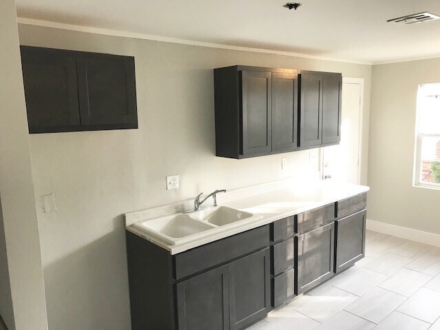 Cute Remodeled Bungalow in the heart of OKC! - Cute Remodeled Bungalow in the heart of OKC! House