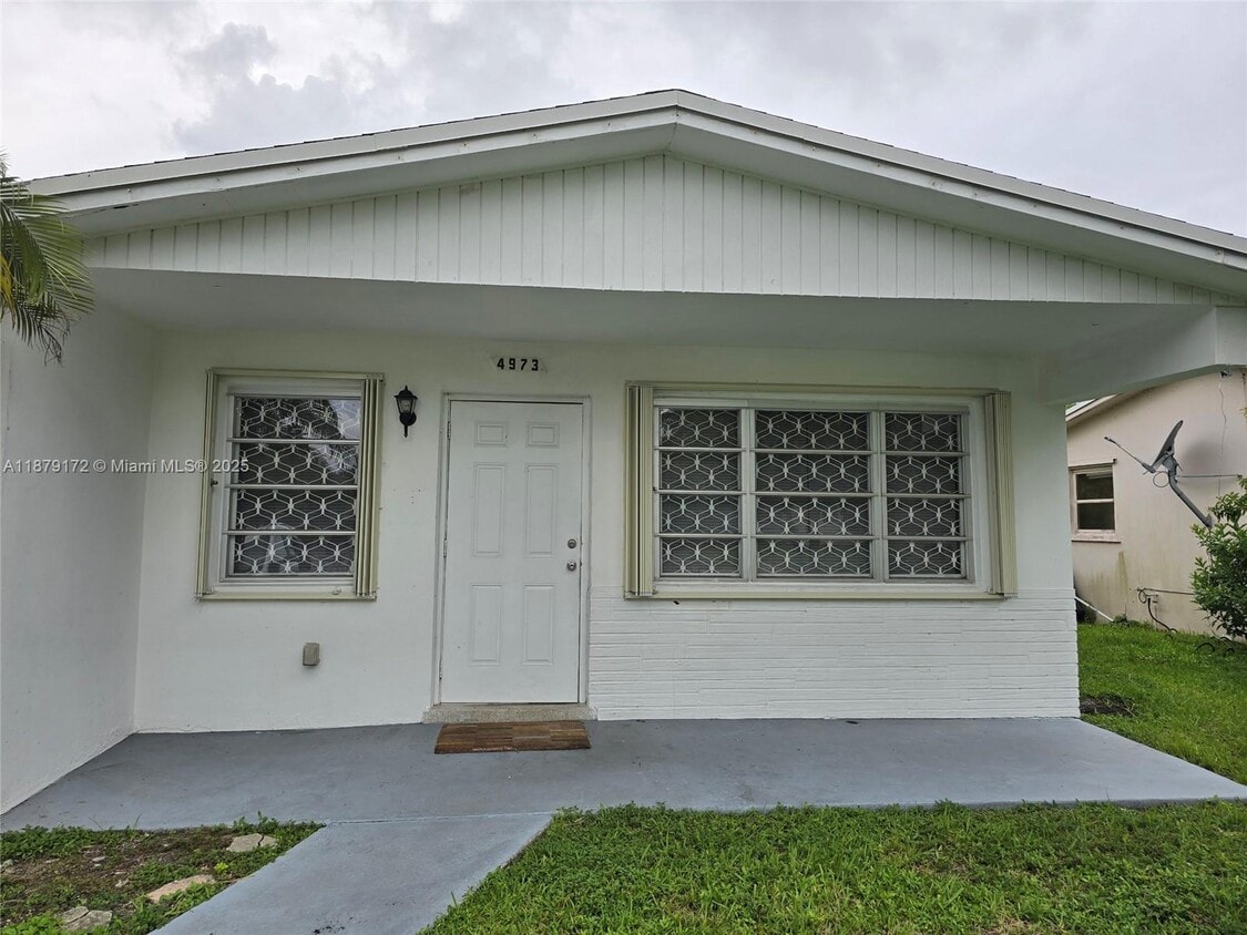 Foto del edificio - 4973 SW 92nd Terrace
