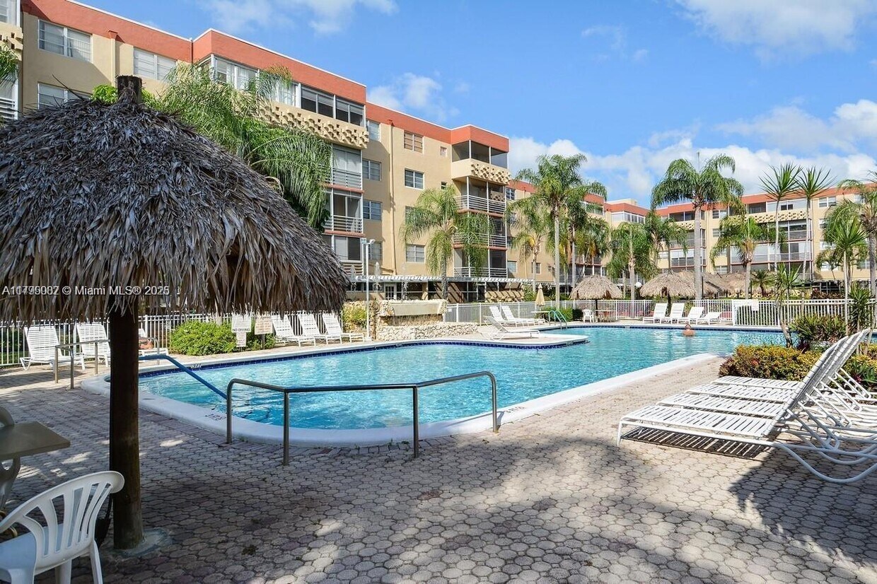 Foto principal - 403 NW 68th Ave