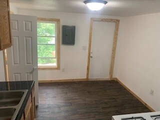 Foto del edificio - 869 Albemarle St