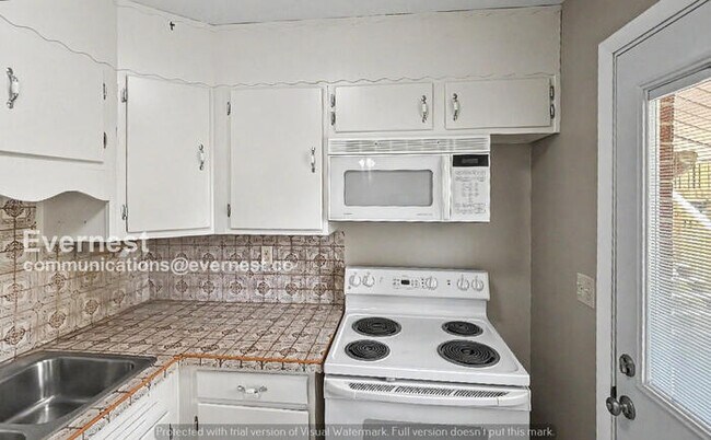 Foto del edificio - 331 Serena Dr