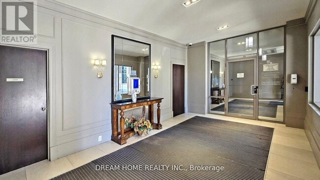 Building Photo - 388 Prince of Wales Dr