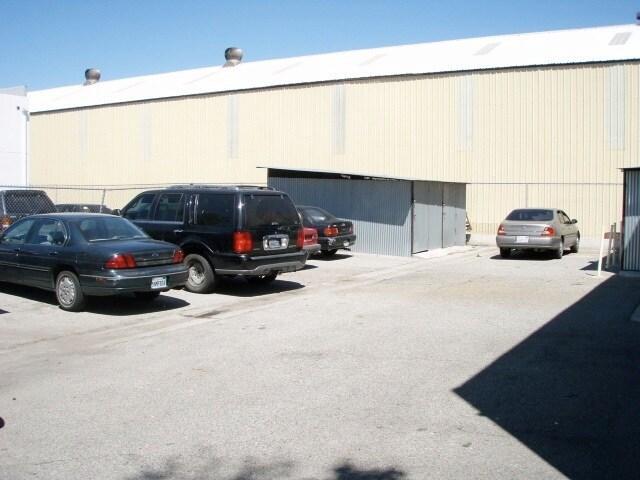 Foto del edificio - 2001 Hawkins Cir