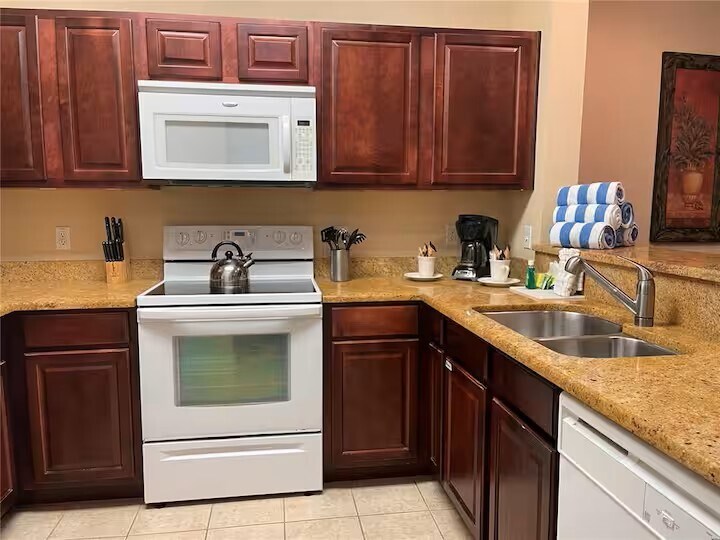 Foto principal - 8000 Tuscany Way
