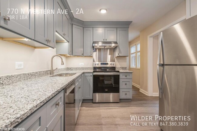 Foto del edificio - 770 N Western Ave