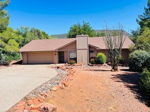 Building Photo - 30 Quartz Dr