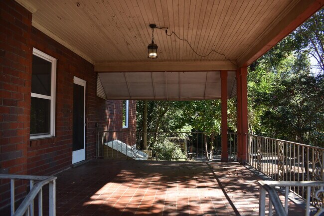 Foto del edificio - 804 Hickman Rd