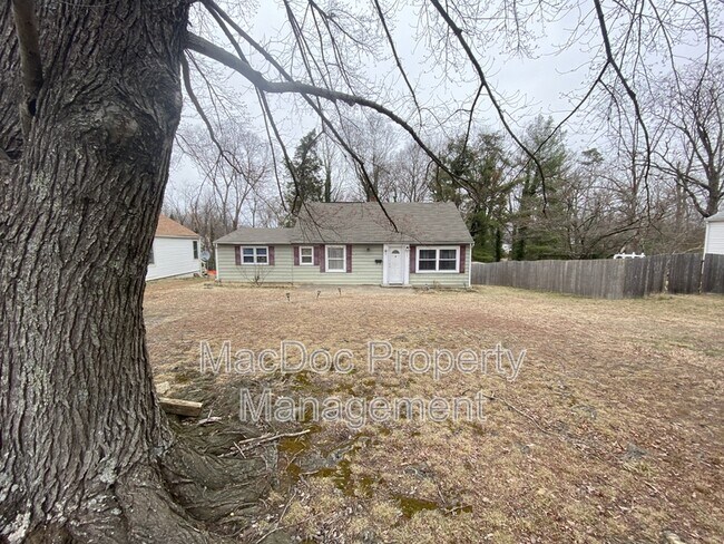 Foto del edificio - 217 Hillcrest Dr
