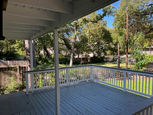 Building Photo - 2509 Quarry Rd