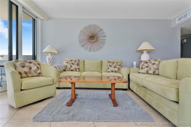 Foto del edificio - 58 N Collier Blvd
