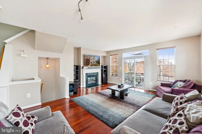 Foto del edificio - 124 Penwick Cir