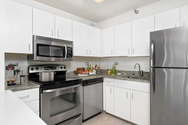 Foto del edificio - 750 N Rush St