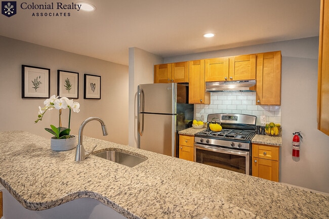 Foto del edificio - 328 St Paul St