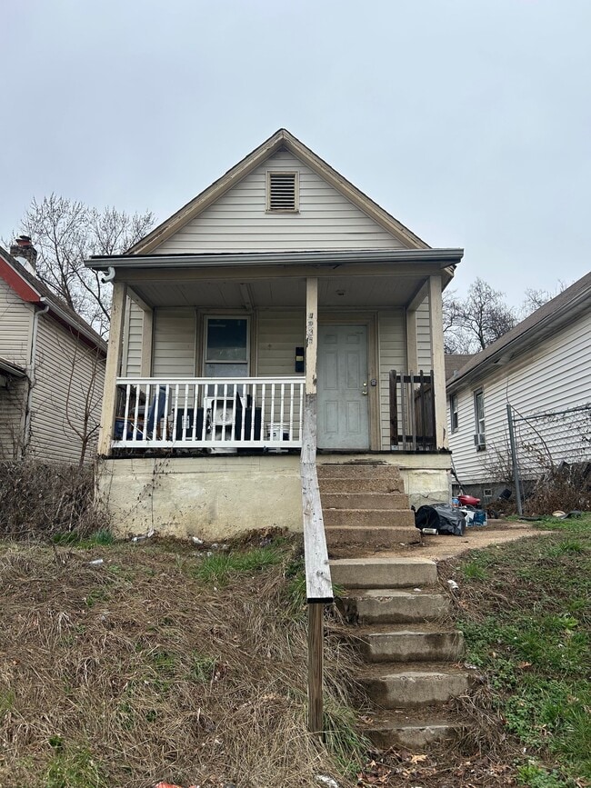 Building Photo - 4935 Alcott Ave