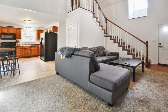 Foto del edificio - Pet Friendly Three Bedroom!