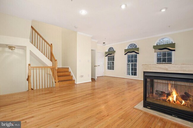 Foto del edificio - 111 Wootton Oaks Ct