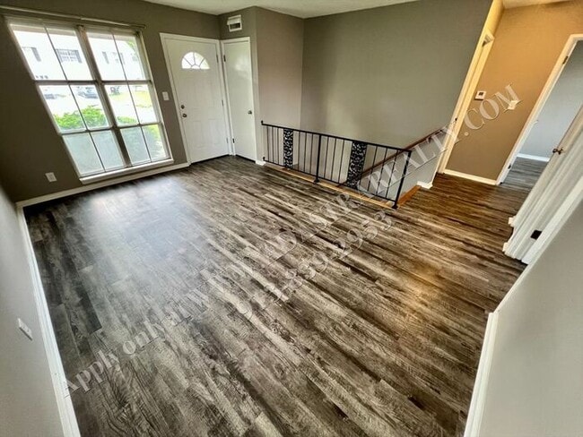 Foto del edificio - Awesome 2 Bedroom Duplex in Overland Park-...