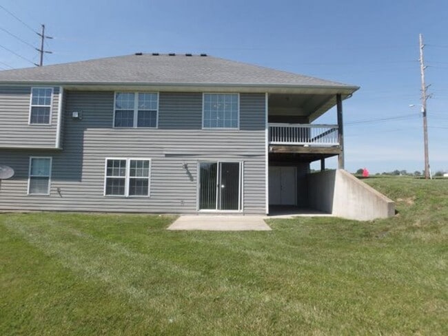 Building Photo - Awesome 4 Bed 3 Bath House In SW Columbia!