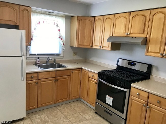 Foto del edificio - 507 Wheatland Ave