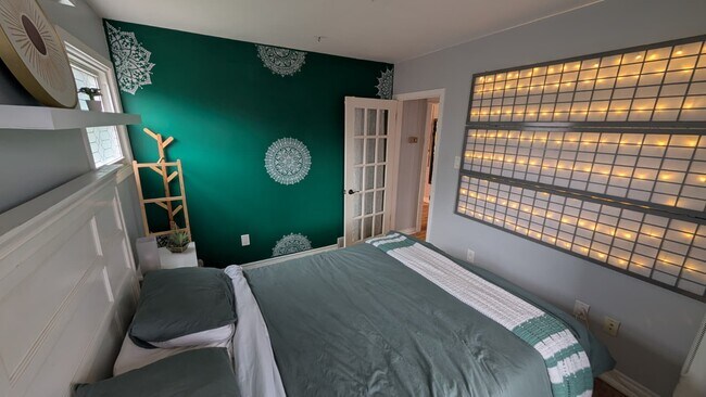 Photo du bâtiment - 5376 Houck Dr