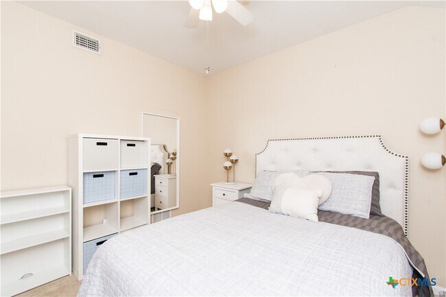 Foto del edificio - 421 Shadow Point