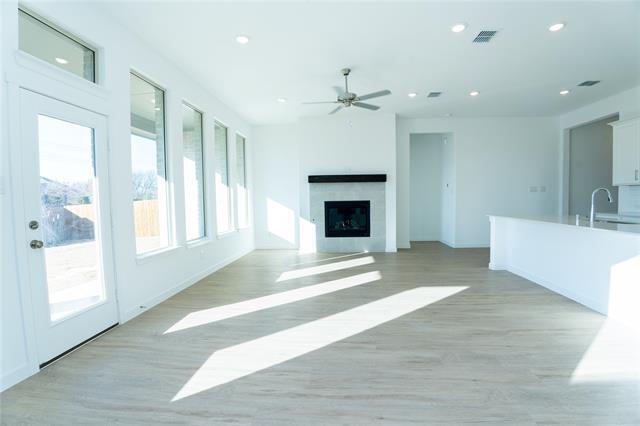 Building Photo - 1508 Adams Dr