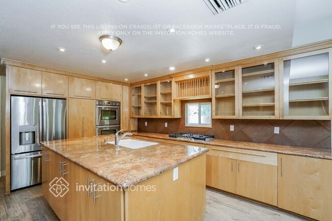 Building Photo - 27837 Ridgegrove Dr