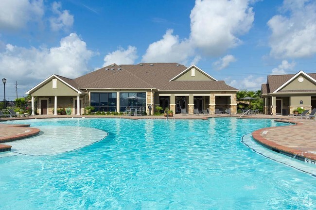 Pool - The Abbey at Park Lakes
