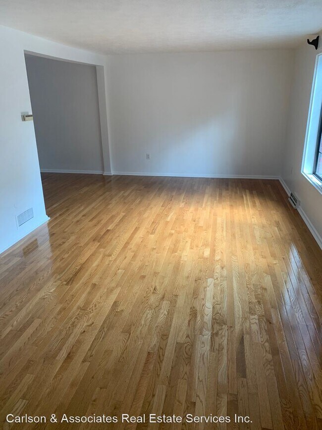 Building Photo - 2 br, 3 bath House - 303 Trailside dr  - S...