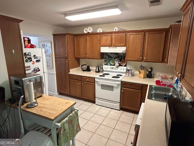 Foto del edificio - 174 Spring Lake Dr