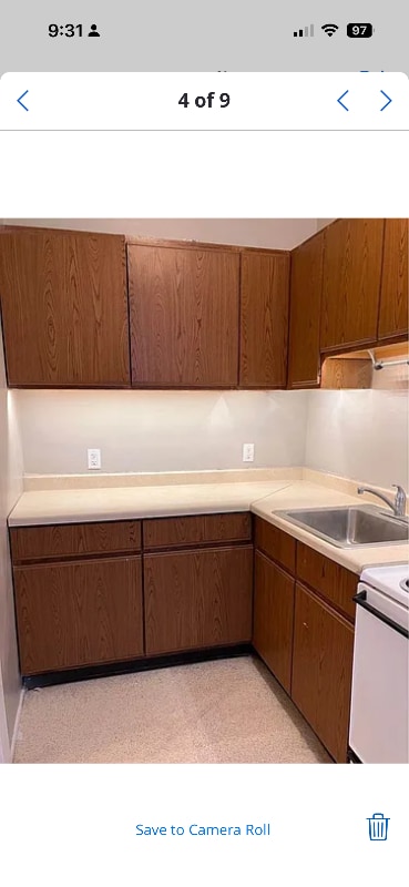 Building Photo - 146 Gooding St