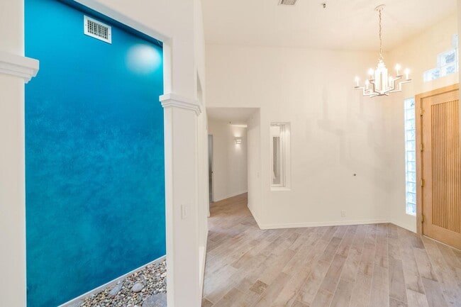 Building Photo - 10227 E Gold Dust Ave, Scottsdale, AZ 85258