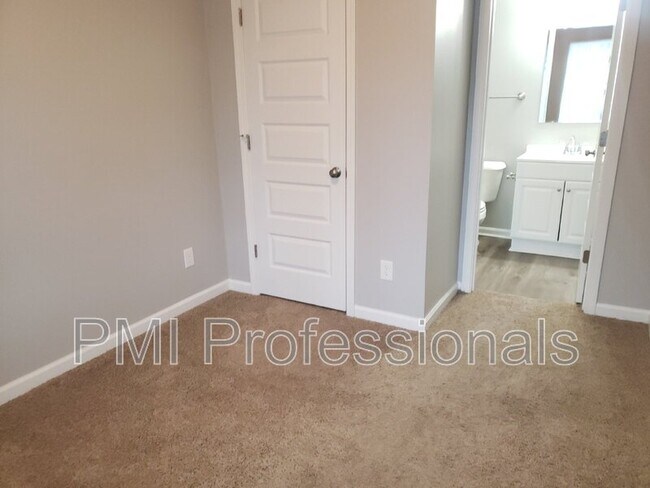 Foto del edificio - 632 East St