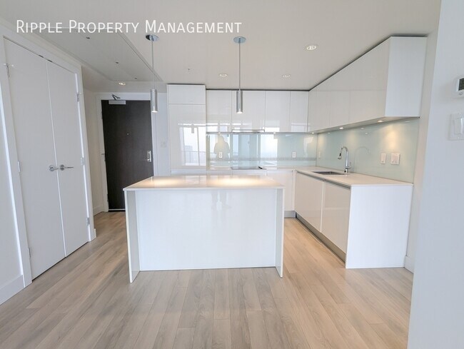 Photo du bâtiment - FANTASTIC 1 BED\1 BATH CONDO | VICTORIA PARK