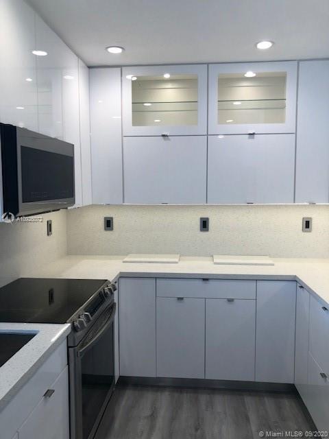 Building Photo - MARINA PARK CONDO PH I