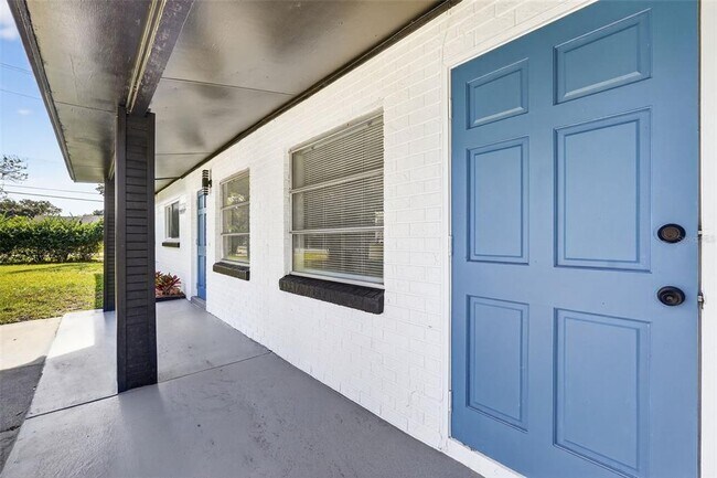 Foto del edificio - 3034 Touraine Ave