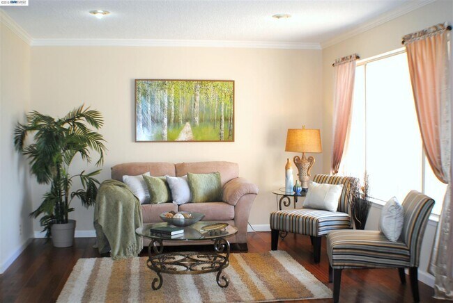 Building Photo - 30812 Periwinkle Dr