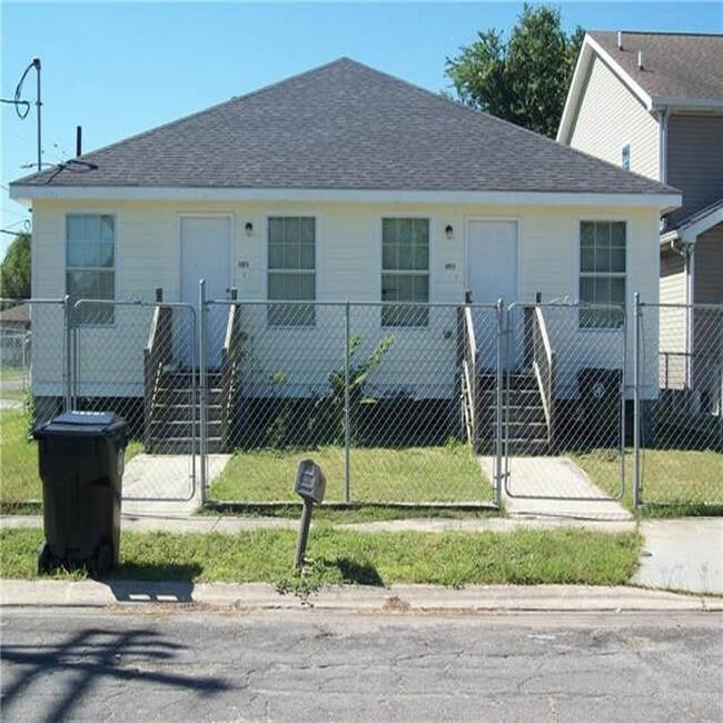 Foto del edificio - 4900 Pecan St