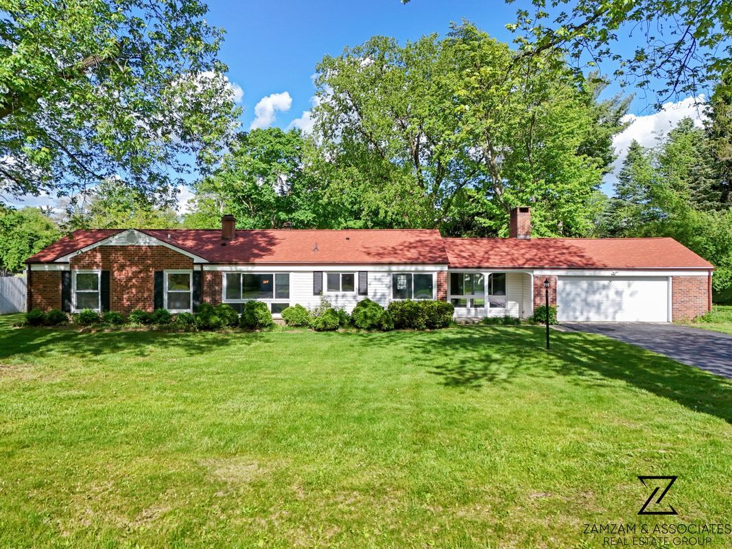 Foto principal - 6843 E Dartmoor Rd