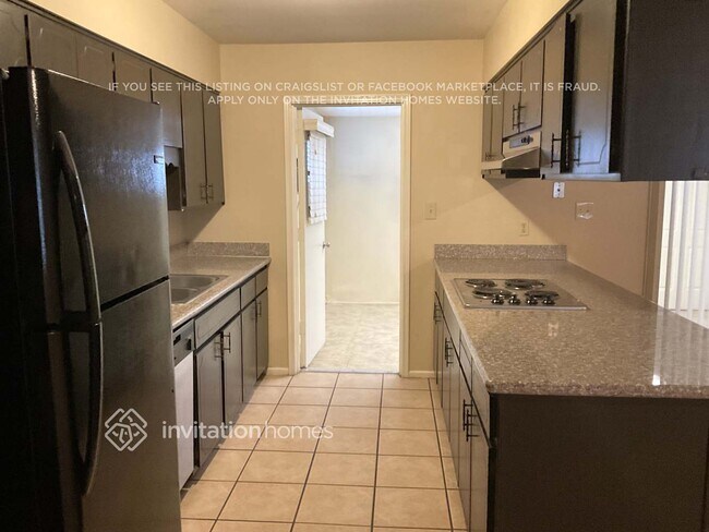 Foto del edificio - 8858 N 13th St